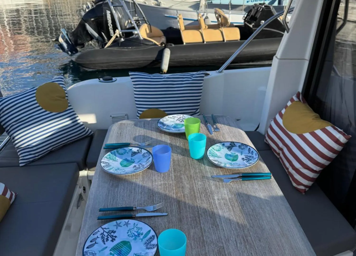 ホテル Bateau Familial - Port De Monaco モナコ